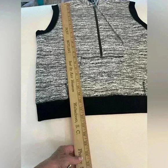 Halogen mini skirt set hooded vest size LP skirt, size ML in good condition - Picture 11 of 14